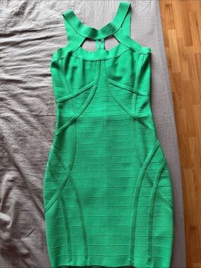 Guess by Marciano | Dresses | Guess Olive Bandage Dress